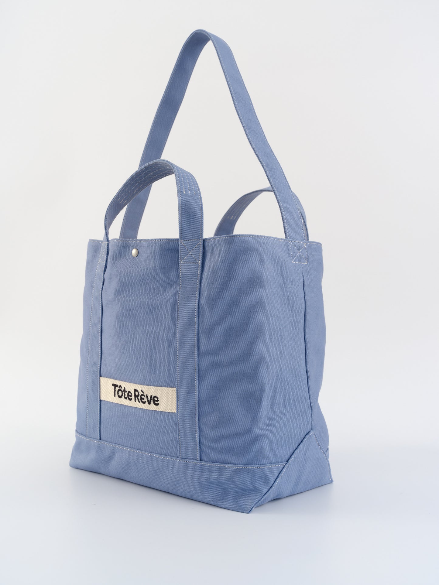 Minimalist Canvas Tote Bag – Spacious, Durable & Timeless