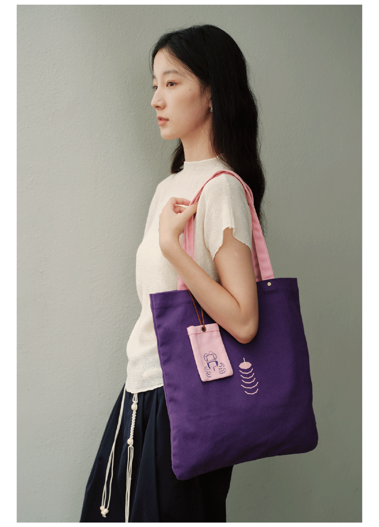 Teto Reve thorn narrative, retro high-end relaxation canvas bag versatile, Nantong's three towers contrasting color versatile