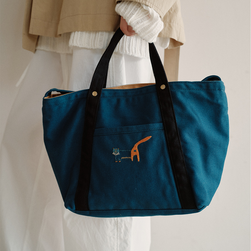 Teto Reve, designer premium minimalist canvas bag, hand embroidered tote bag, casual and versatile