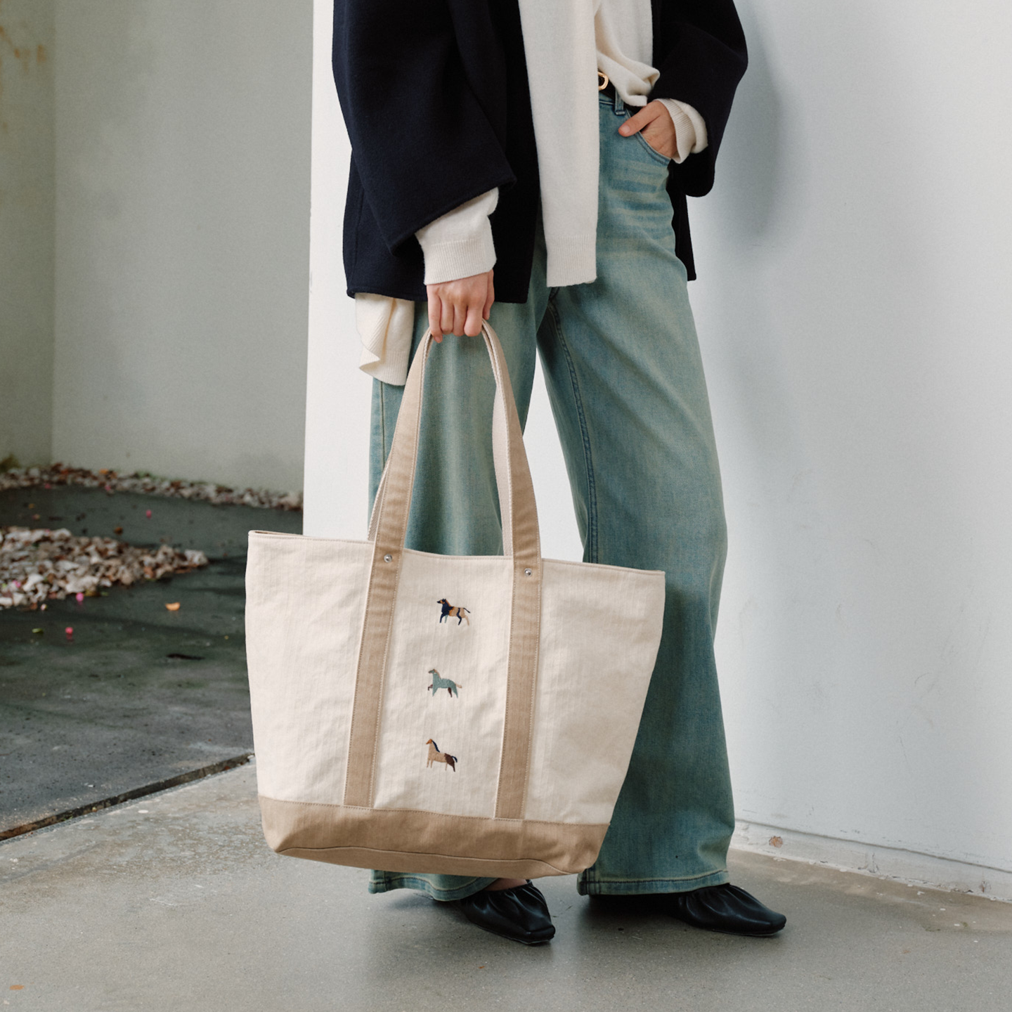 Teto Reve thorn narrative, literary and simple canvas bag niche design commuter leisure autumn and winter versatile
