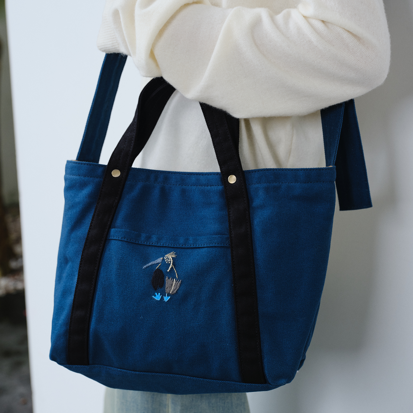 Teto Reve, designer premium minimalist canvas bag, hand embroidered tote bag, casual and versatile