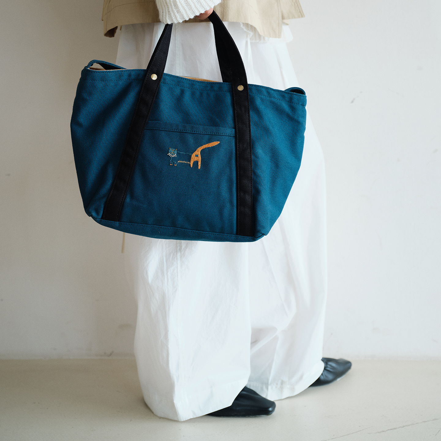 Teto Reve, designer premium minimalist canvas bag, hand embroidered tote bag, casual and versatile