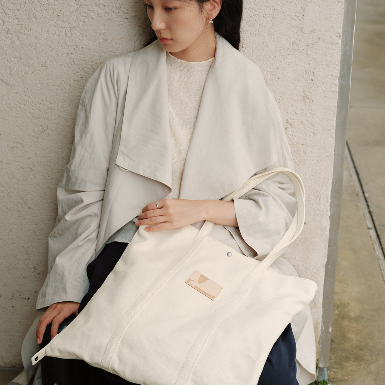 Teto Reve, casual canvas bag, commuter color contrast designer, high-end sense, large-capacity dual-purpose tote bag