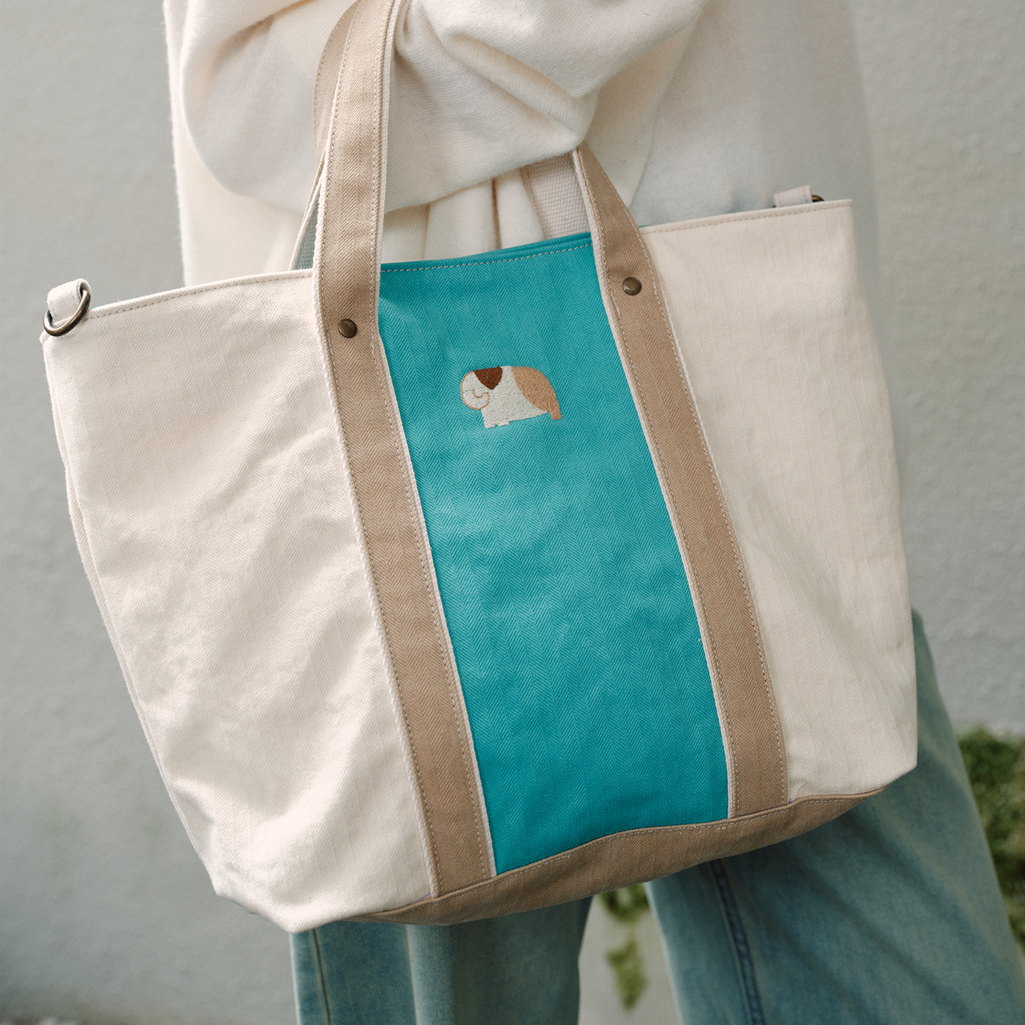 Teto Reve thorn narrative, casual art canvas bag, autumn and winter commuting, high-end, large-capacity embroidery